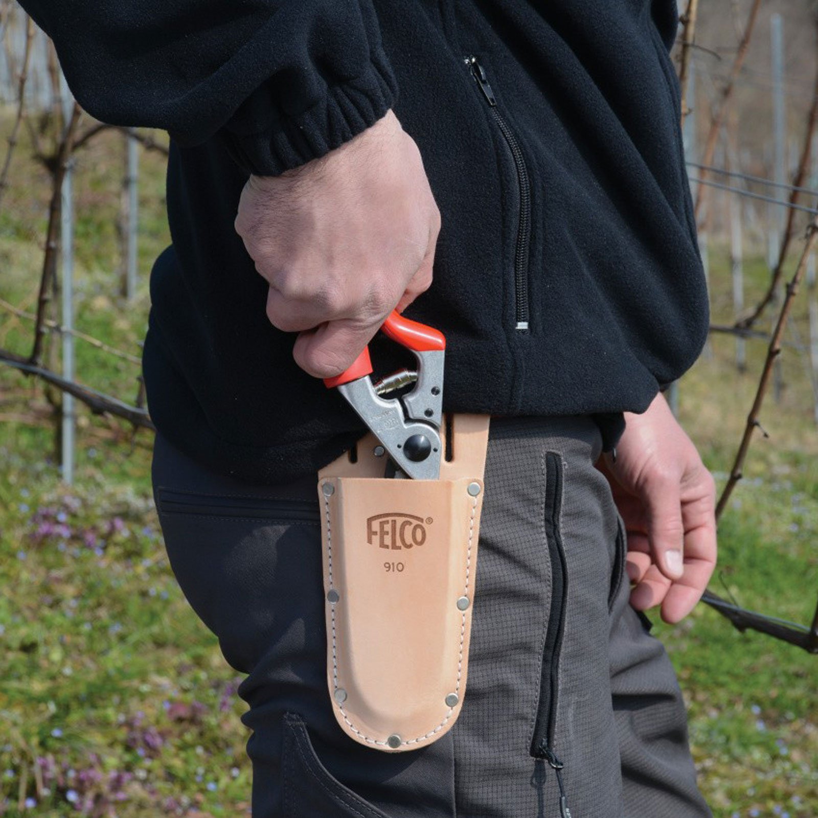 FELCO F-2 Classic Hand Pruner + Felco F 910+ Holster - Image 7