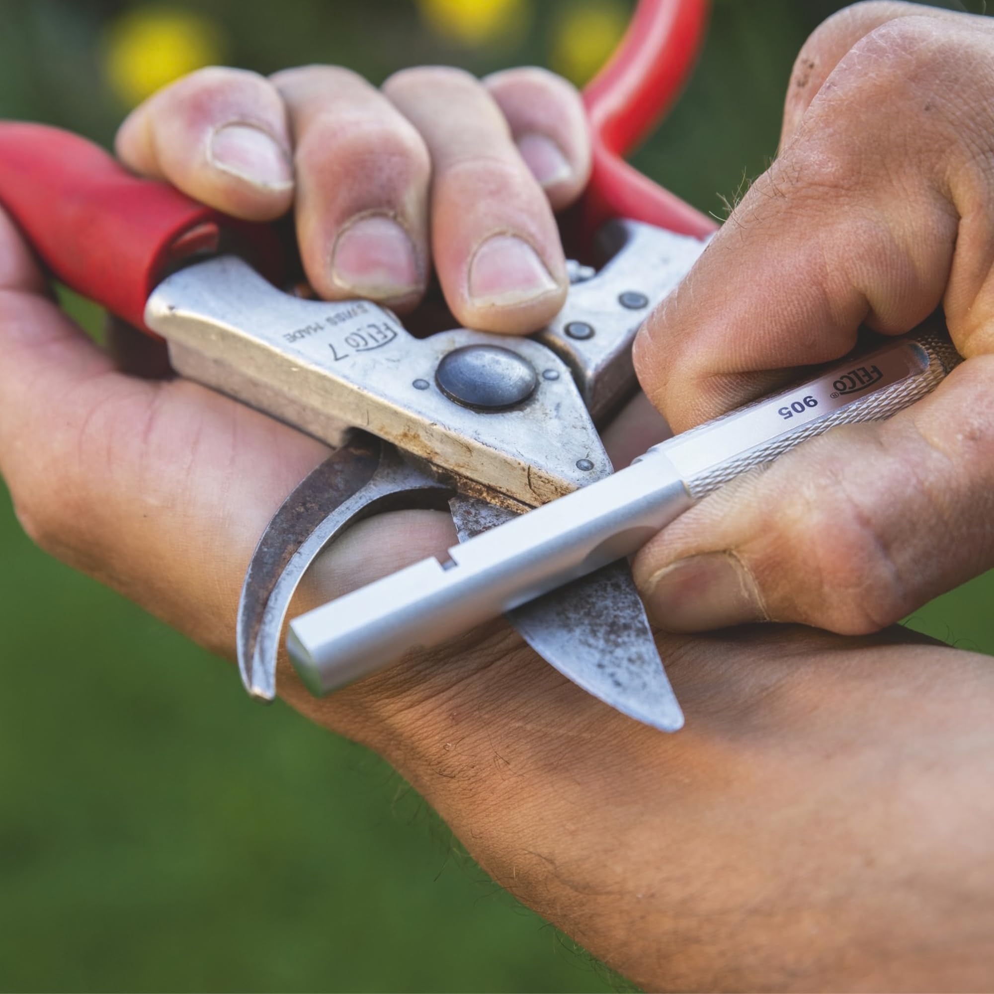 FELCO FELCO905 Model 905 Sharpener-Carbide Stone, White - Image 3